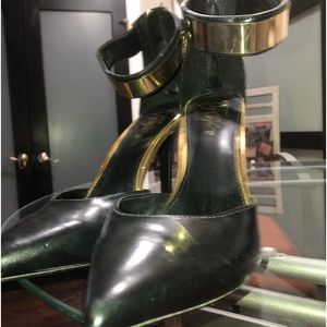 Women’s Fergies Pumps